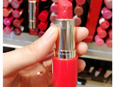 娇韵诗口红显色度好吗?滋润吗? 娇韵诗口红显色度好吗?滋润吗?