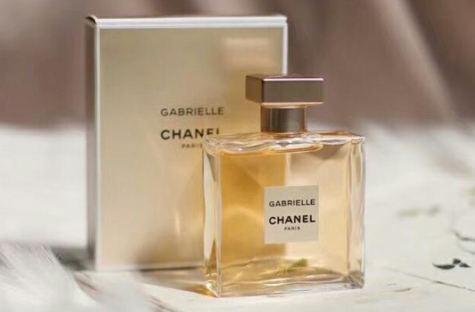 香奈儿嘉柏丽尔香水好闻吗?谁能介绍一下? 香奈儿嘉柏丽尔香水好闻吗?谁能介绍一下?