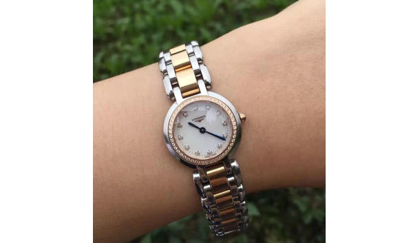 浪琴心月系列是真钻嘛?浪琴石英表怎么样? 浪琴心月系列是真钻嘛?浪琴石英表怎么样?