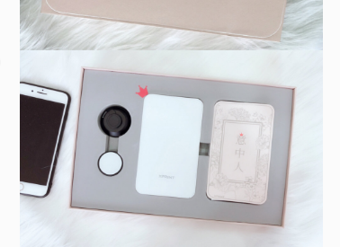 极印的打印机不用墨盒吗？带AR功能吗？