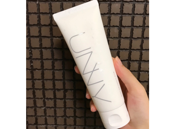 unny洗面奶是氨基酸吗?价格贵不贵? unny洗面奶是氨基酸吗?价格贵不贵?