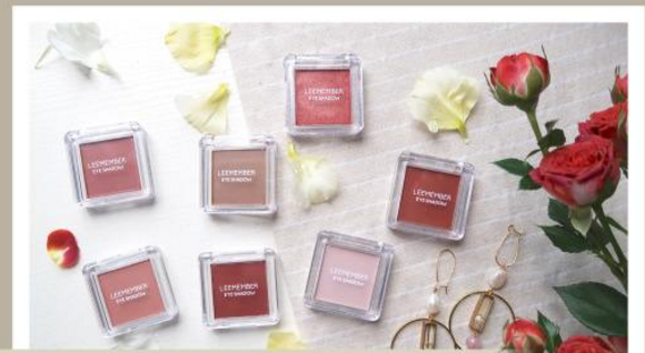 荔曼眼影怎么样？那个色号值得购买？