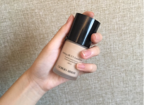 阿玛尼uv粉底液色号?上妆持久度怎么样? 阿玛尼uv粉底液色号?上妆持久度怎么样?