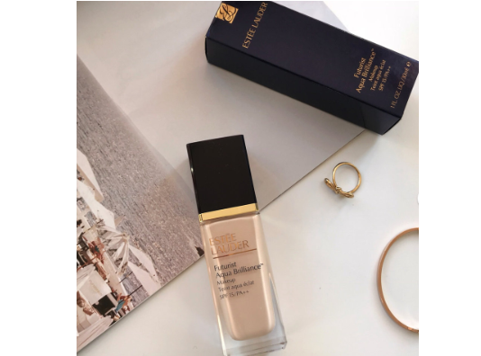 雅诗兰黛沁水粉底液色号选择?持妆度咋样? 雅诗兰黛沁水粉底液色号选择?持妆度咋样?