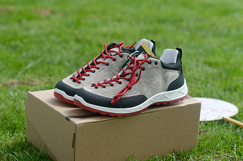 斯丽德户外鞋价格咋样?值得买吗? 斯丽德户外鞋价格咋样?值得买吗?