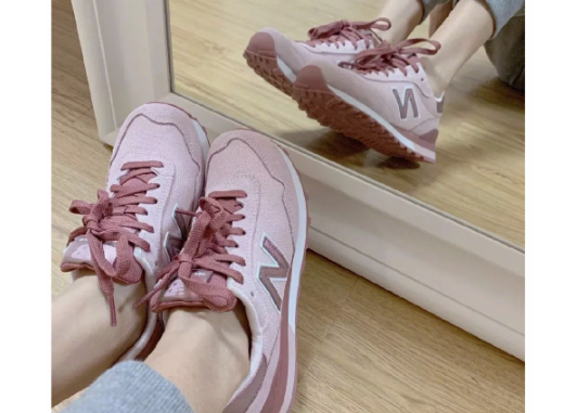 什么样的鞋子百搭?运动鞋怎么样? 什么样的鞋子百搭?运动鞋怎么样?