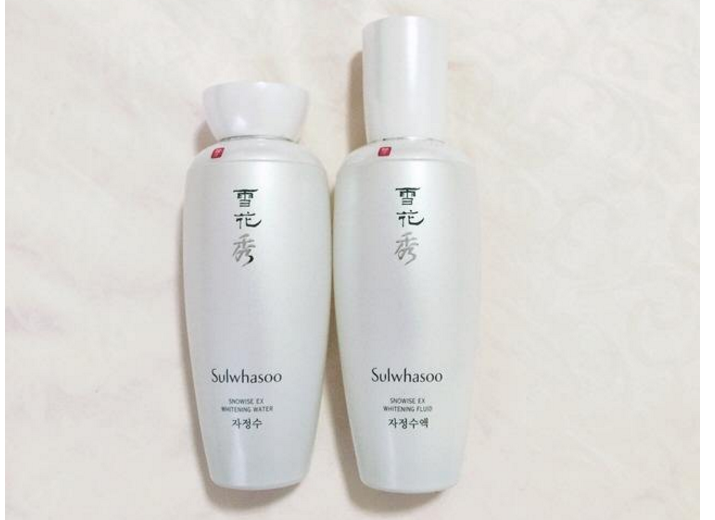 雪花秀滋晶美白乳液好用吗？能祛痘印吗？