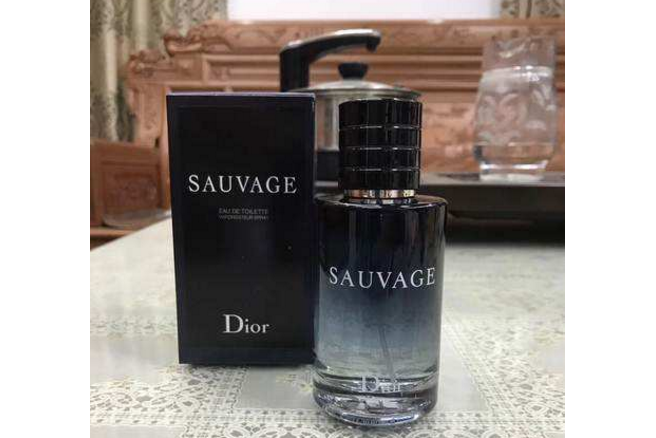 男士香水女士可以喷吗？推荐几款女士可以用男士香水？