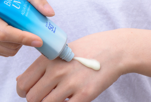 花王Biore碧柔防晒霜开箱 秋冬防晒好产品 花王Biore碧柔防晒霜开箱 秋冬防晒好产品