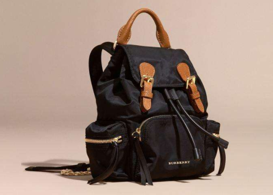 burberry军旅双肩皮质？价格是多少？