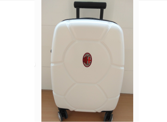 ac米兰行李箱什么价格？自身重量轻吗？