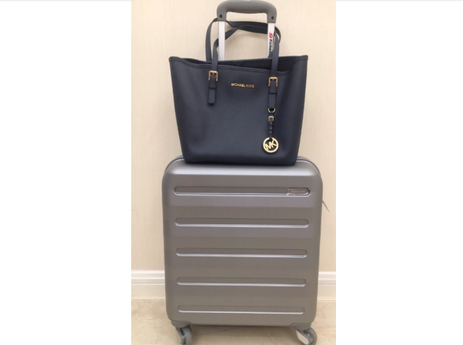 爱可乐的行李箱怎么样?使用感受如何? 爱可乐的行李箱怎么样?使用感受如何?