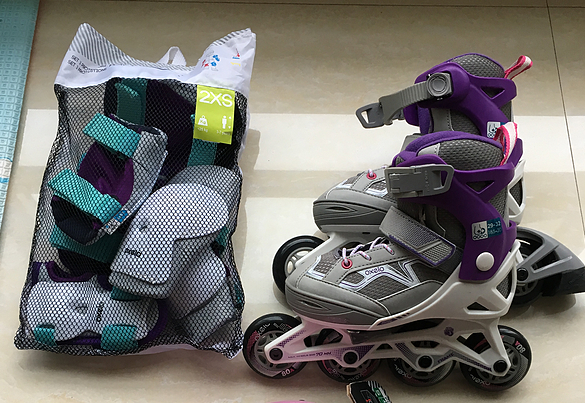 迪卡侬轮滑鞋好吗?要买头盔吗? 迪卡侬轮滑鞋好吗?要买头盔吗?