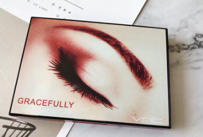 vnc眼影好用吗?价格多少? vnc眼影好用吗?价格多少?