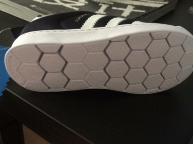 新入手的阿迪达斯童鞋 墙裂推荐给各位宝妈 新入手的阿迪达斯童鞋 墙裂推荐给各位宝妈