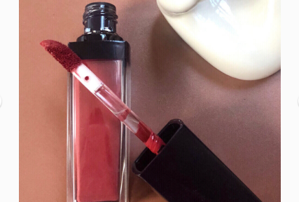 干枯玫瑰色口红推荐:有没有你心仪的那支口红 干枯玫瑰色口红推荐:有没有你心仪的那支口红