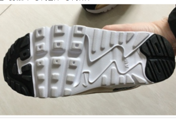 耐克童鞋到手了 分享试穿感受 耐克童鞋到手了 分享试穿感受