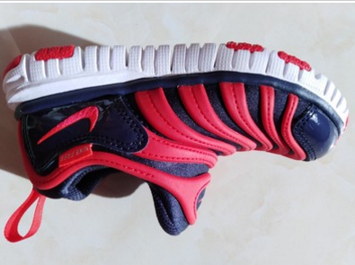 新入手的耐克毛毛虫童鞋 宝妈们一起了解一下 新入手的耐克毛毛虫童鞋 宝妈们一起了解一下