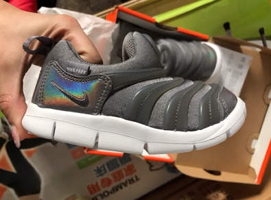 新入手的耐克毛毛虫童鞋 宝妈们一起了解一下 新入手的耐克毛毛虫童鞋 宝妈们一起了解一下