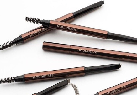 眉笔、眉粉适合什么样眉毛的人使用 眉笔、眉粉适合什么样眉毛的人使用