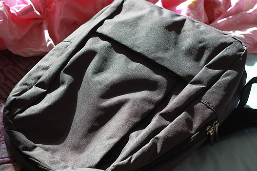 美旅AQ9双肩包简单开箱 美旅AQ9双肩包简单开箱