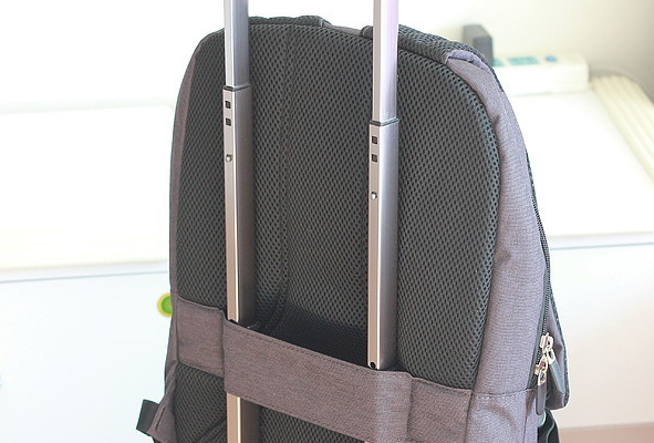 美旅AQ9双肩包简单开箱 美旅AQ9双肩包简单开箱