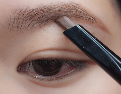 玛丽黛佳眉笔使用感受分享 性价比不错 玛丽黛佳眉笔使用感受分享 性价比不错