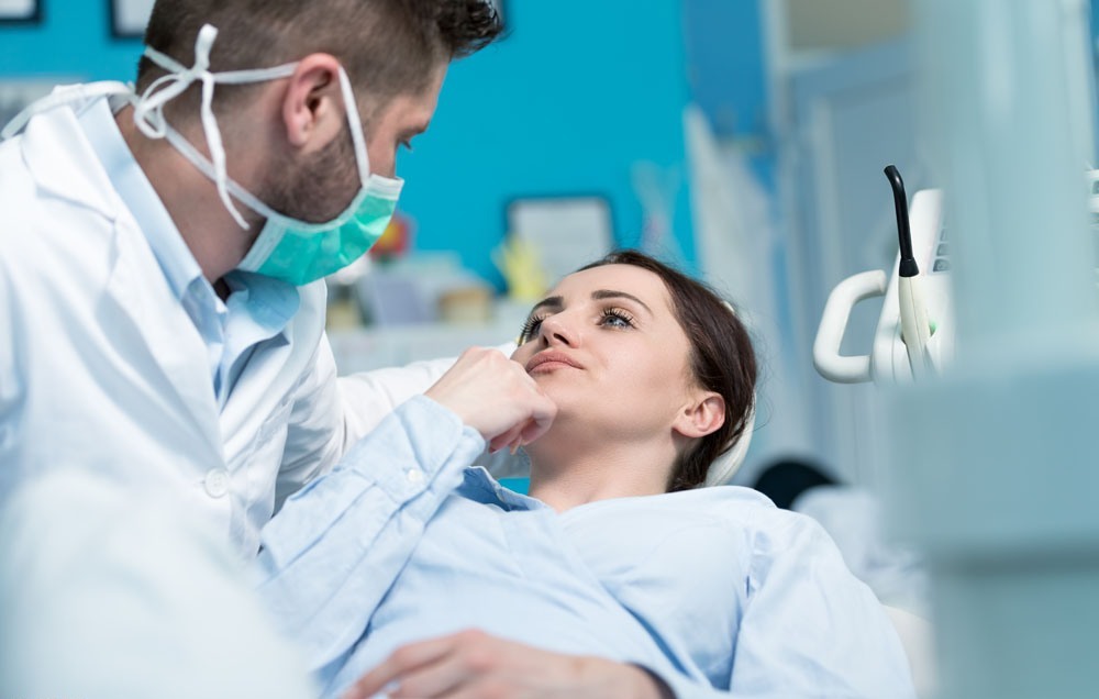 如何像美国人一样拥有一口洁白的牙齿和健康的口腔? 如何像美国人一样拥有一口洁白的牙齿和健康的口腔?