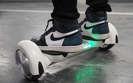 网易严选平衡车开箱 骑上它你就是最靓的仔 网易严选平衡车开箱 骑上它你就是最靓的仔