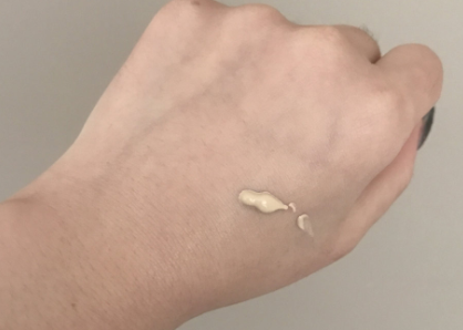 你还在用粉底液吗?来试试CC霜 你还在用粉底液吗?来试试CC霜