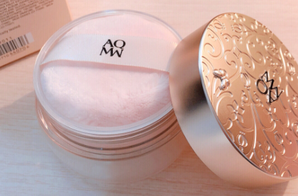 还在纠结选择什么定妆产品 进来看看就行了 还在纠结选择什么定妆产品 进来看看就行了