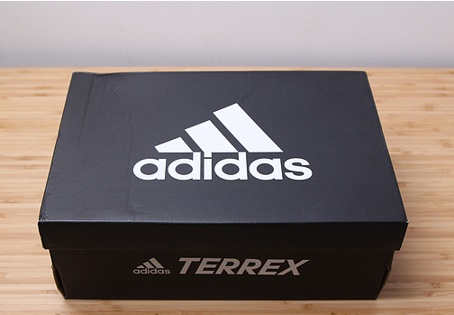 连绵阴雨?你需要一双防水的阿迪达斯户外鞋 连绵阴雨?你需要一双防水的阿迪达斯户外鞋