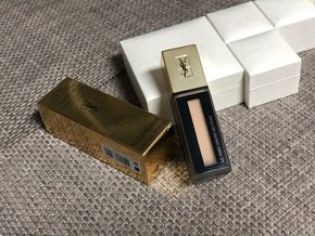 你只知道ysl超模粉底液吗?羽毛墨水粉底液更值得一试 你只知道ysl超模粉底液吗?羽毛墨水粉底液更值得一试