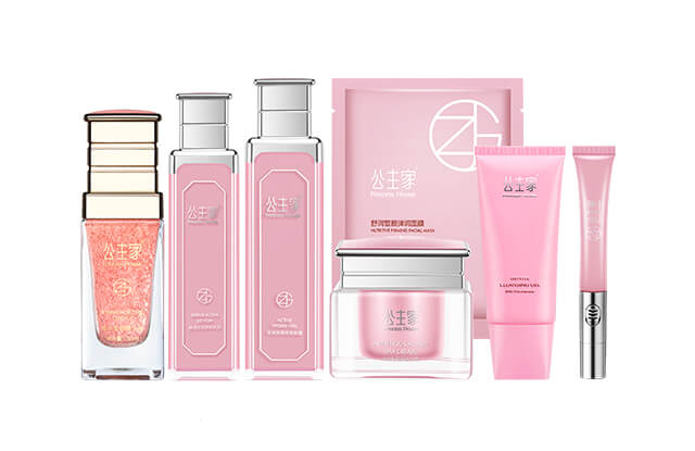 如何正确使用卸妆产品其实大有讲究 如何正确使用卸妆产品其实大有讲究