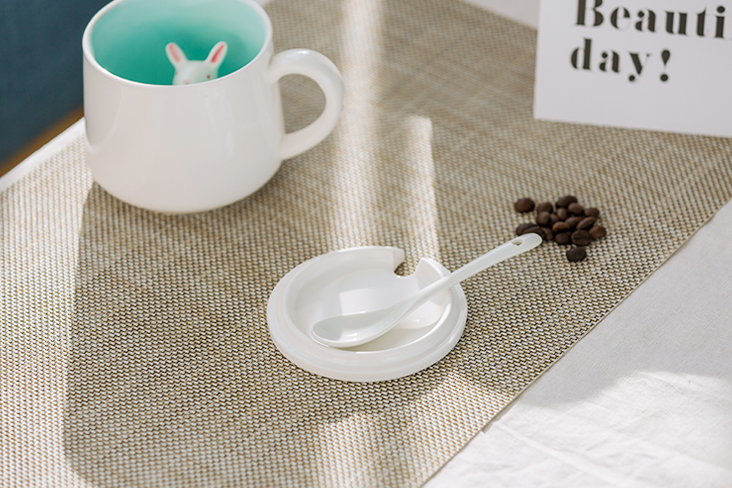 “铲屎官”和“猫奴”们看过来 你有一个萌宠杯子待领取 “铲屎官”和“猫奴”们看过来 你有一个萌宠杯子待领取