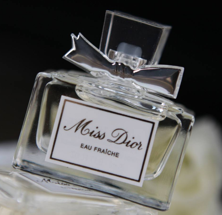 女人一生必囤的香水,你与女神的距离只差一瓶香水 女人一生必囤的香水,你与女神的距离只差一瓶香水