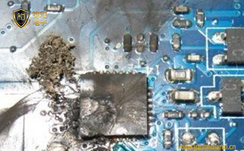 雷雨天气家用电脑也要做好防雷措施 雷雨天气家用电脑也要做好防雷措施