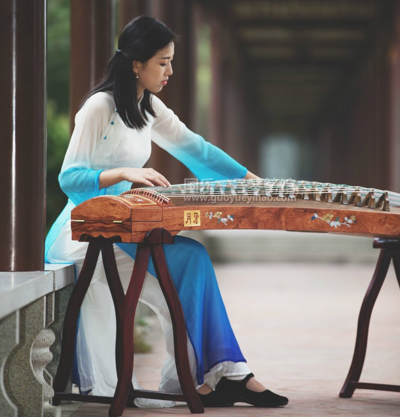 古筝挑选方法,初学者怎样全面挑选古筝 古筝挑选方法,初学者怎样全面挑选古筝