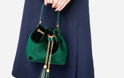 小ck丝绒包夏天能背吗?小ck丝绒包推荐? 小ck丝绒包夏天能背吗?小ck丝绒包推荐?