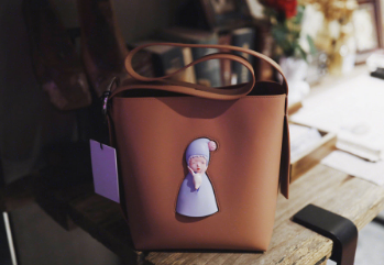 anna loch包包如何?谁能推荐一款? anna loch包包如何?谁能推荐一款?