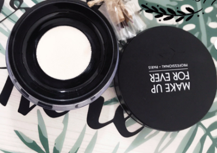 玫珂菲高清散粉怎么样?飞粉吗? 玫珂菲高清散粉怎么样?飞粉吗?