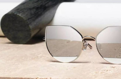 这个夏天你值得拥有的五款墨镜 这个夏天你值得拥有的五款墨镜