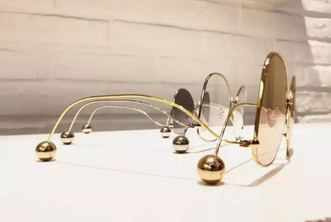 这个夏天你值得拥有的五款墨镜 这个夏天你值得拥有的五款墨镜