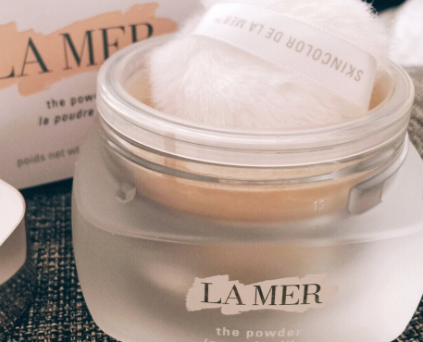 海蓝之谜极致轻柔蜜粉怎么样?上脸轻薄吗? 海蓝之谜极致轻柔蜜粉怎么样?上脸轻薄吗?