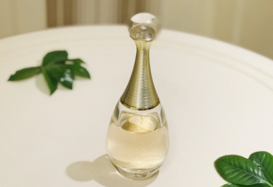 花香调香水哪款好?两款花香推荐? 花香调香水哪款好?两款花香推荐?