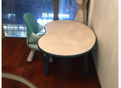 iloom儿童书桌椅推荐？可调节吗？