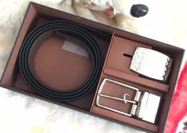父亲节给爸买什么礼物好？一款有型的腰带不可少？