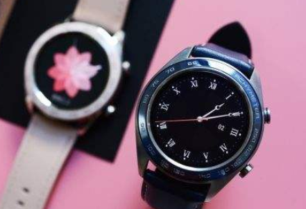 荣耀运动手表magic评测？和apple watch相比如何？