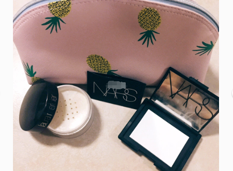 Laura mercier散粉VSNars裸光蜜粉饼?哪个更好用? Laura mercier散粉VSNars裸光蜜粉饼?哪个更好用?