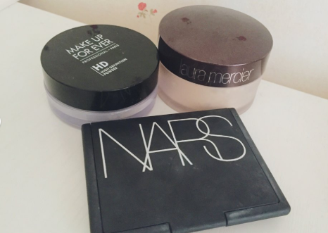 定妆用蜜粉还是散粉好？Nars蜜粉最好用？